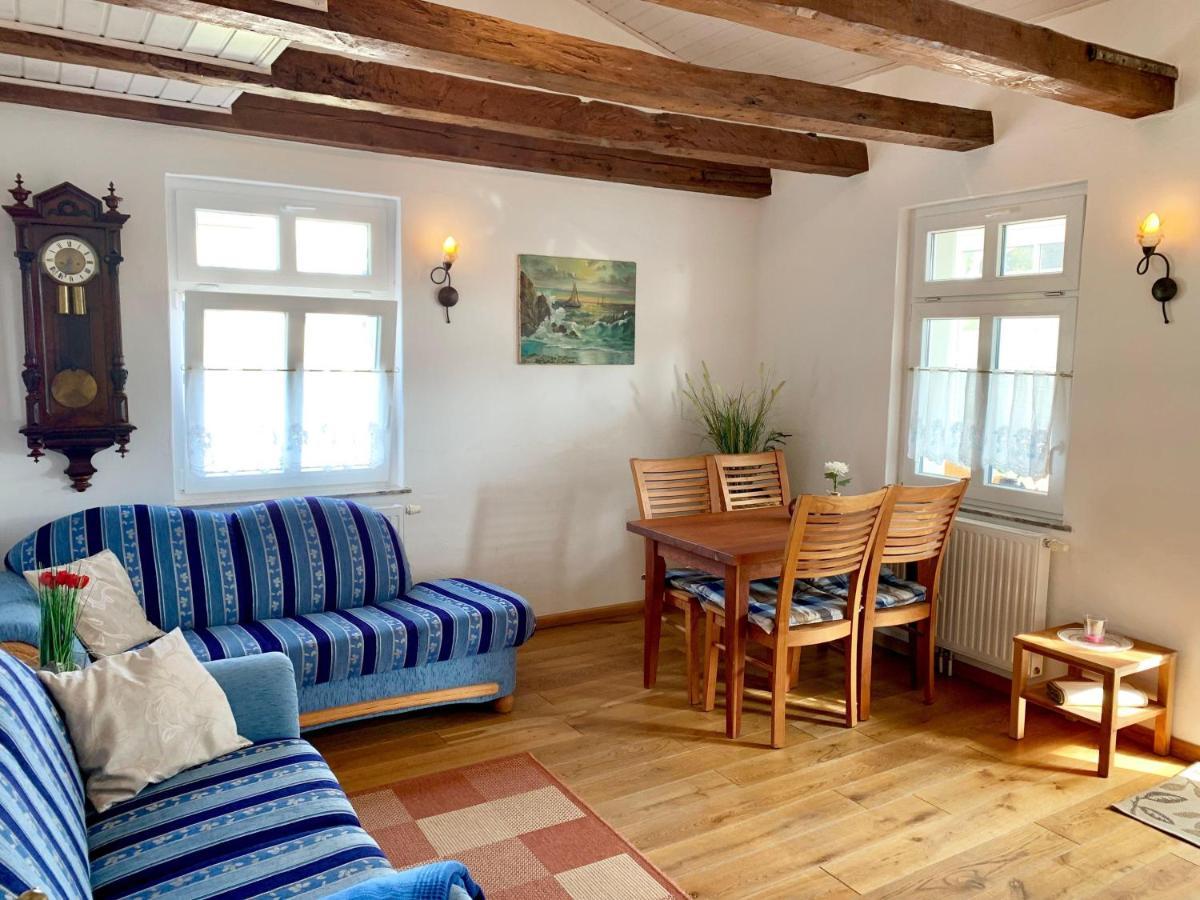 Villa-Rosengarten-Ferienwohnung-Baumhaus-Mit-Seeblick Sassnitz Kültér fotó