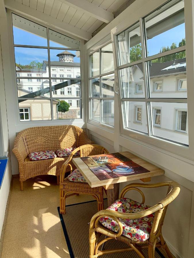 Villa-Rosengarten-Ferienwohnung-Baumhaus-Mit-Seeblick Sassnitz Kültér fotó