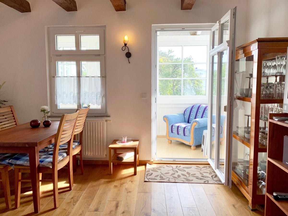 Villa-Rosengarten-Ferienwohnung-Baumhaus-Mit-Seeblick Sassnitz Kültér fotó